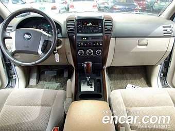 2005 Kia Sorento Pictures