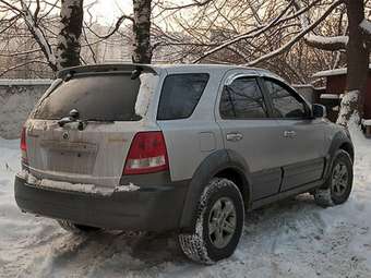 2005 Kia Sorento Photos