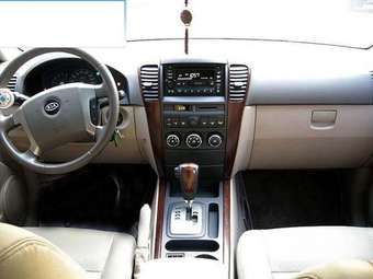 2005 Kia Sorento Pictures