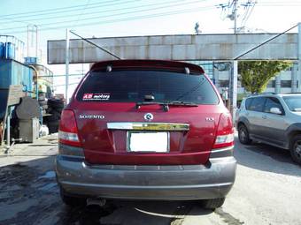 2005 Kia Sorento Pics