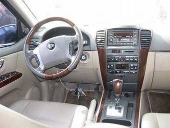 2005 Kia Sorento Pics