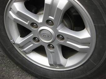 2005 Kia Sorento Photos