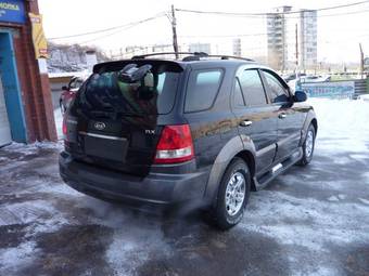 2005 Kia Sorento Photos