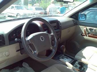 2005 Kia Sorento Pics