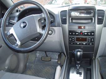 2005 Kia Sorento Images