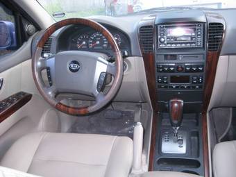 2005 Kia Sorento Pictures