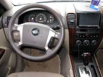 2005 Kia Sorento Pictures