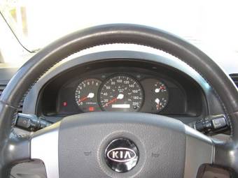 2005 Kia Sorento Photos