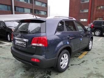 2009 Kia Sorento Images