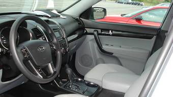 2010 Kia Sorento Photos