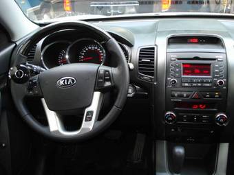 2010 Kia Sorento Pictures