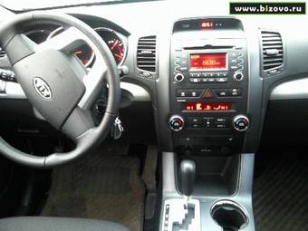 2010 Kia Sorento Photos