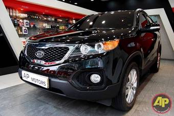 2010 Kia Sorento Photos