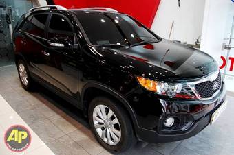 2010 Kia Sorento Images