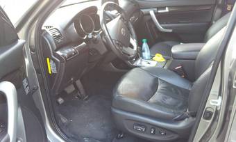 2010 Kia Sorento Photos
