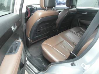 2010 Kia Sorento Photos