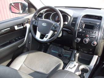 2010 Kia Sorento Photos