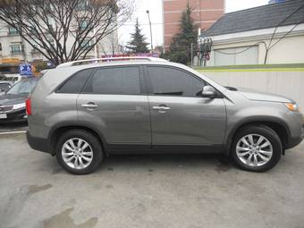 2010 Kia Sorento Photos