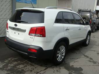 2010 Kia Sorento Photos