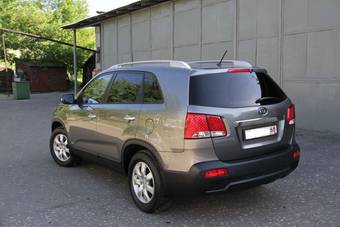 2010 Kia Sorento Photos