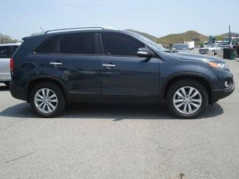 2010 Kia Sorento Images
