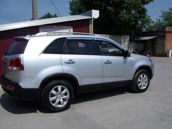 2010 Kia Sorento Photos