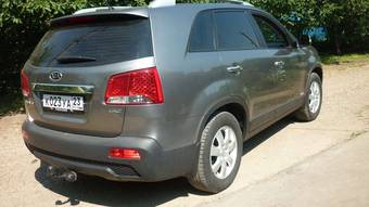 2010 Kia Sorento Photos