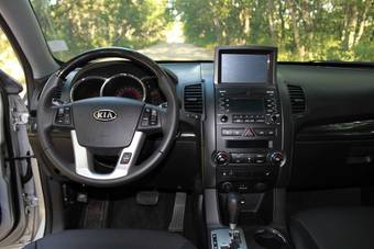 2011 Kia Sorento Images