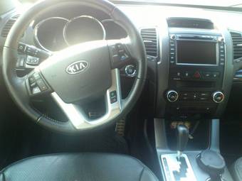 2011 Kia Sorento Pictures