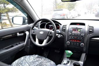 2012 Kia Sorento Pictures