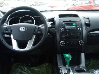 2012 Kia Sorento Photos