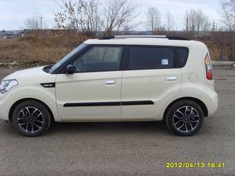 2010 Kia Soul Images