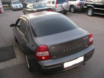 2000 Kia Spectra Photos