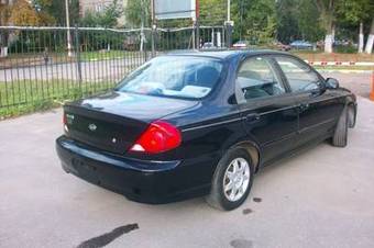 2002 Kia Spectra Pictures