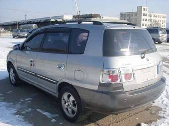 2005 Kia X-Trek Pictures