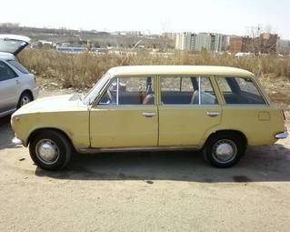 1975 Lada 2102 Pictures