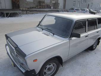 2011 Lada 2104 Photos