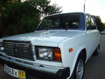 2011 Lada 2104 Photos