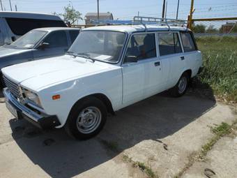 2011 Lada 2104 Photos