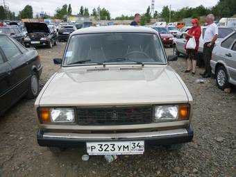 2011 Lada 2104 Photos