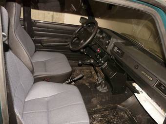 2009 Lada 2105 Pictures