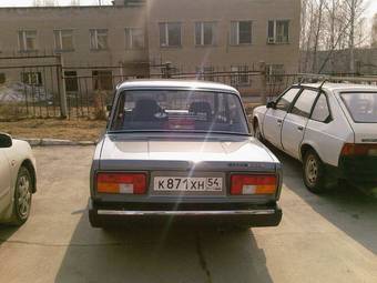 2010 Lada 2105 Photos