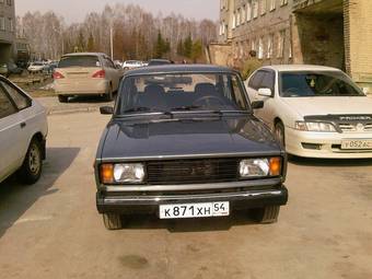 2010 Lada 2105 Pictures