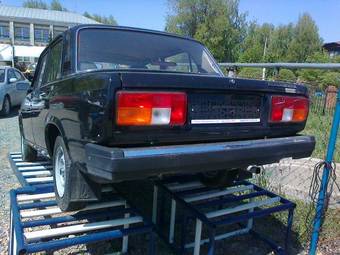 2010 Lada 2105 Photos
