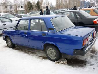 2010 Lada 2105 Pictures