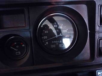 2010 Lada 2105 Photos
