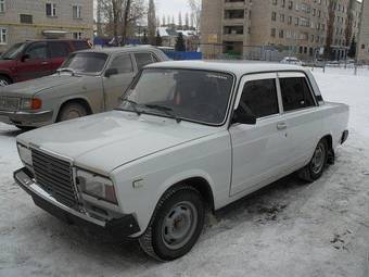 2008 Lada 2107 Pictures