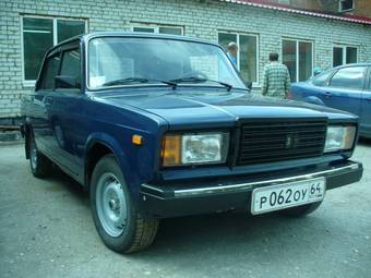 2008 Lada 2107 Pictures