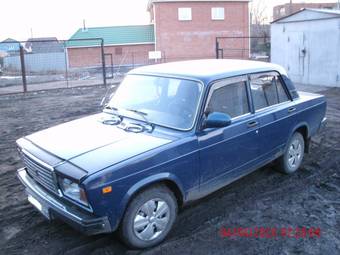 2009 Lada 2107 Pictures