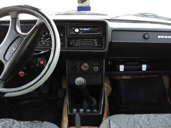 2009 Lada 2107 Pictures